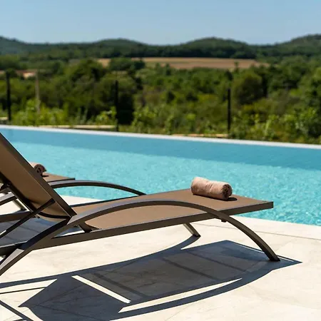 Lumi Holiday home *