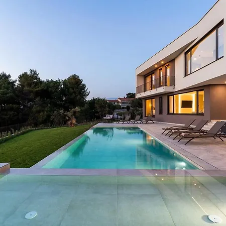 Lumi Holiday home