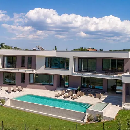 Holiday home Lumi Porec